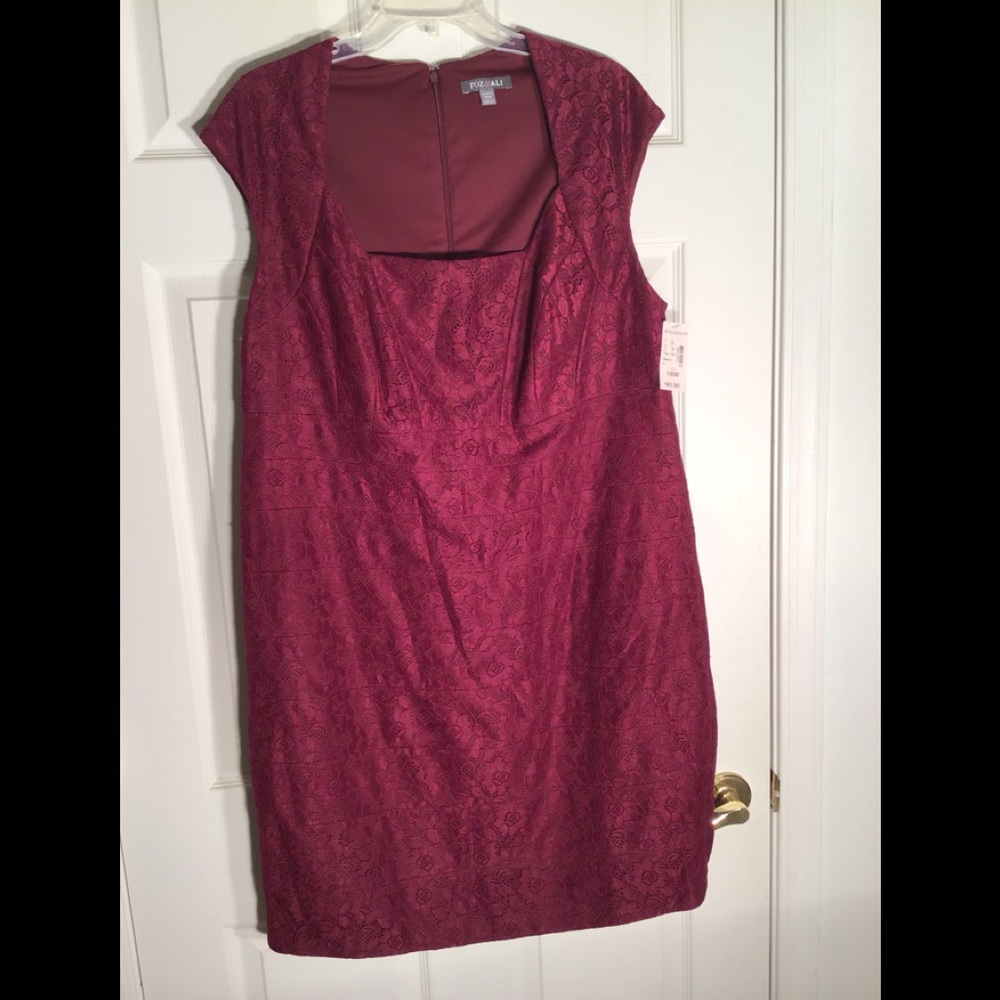 NWT FORMAL DRESS IN LACE
